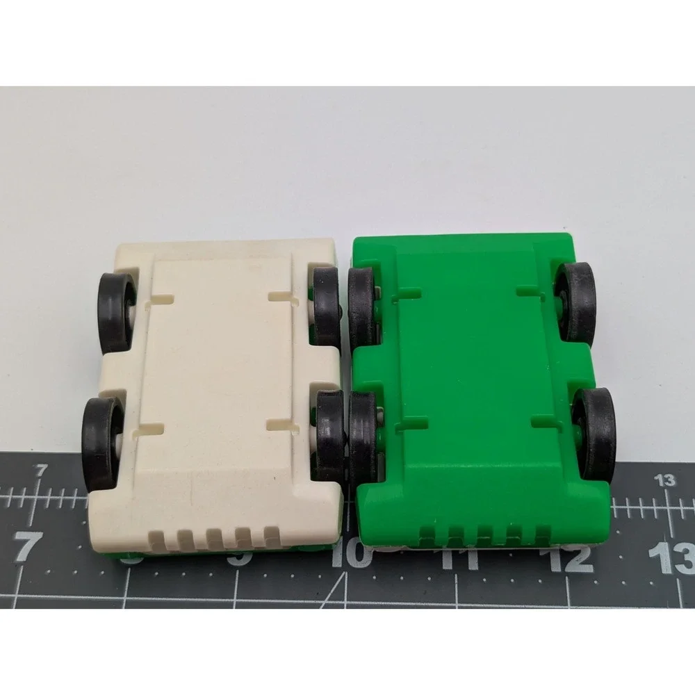 Fisher Price Little People Green White Car 2 Seat‎ Vehicle Lot